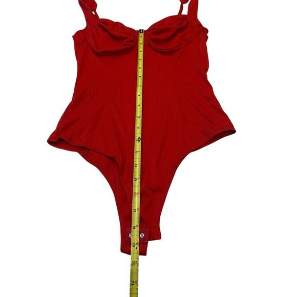 Jun & Ivy Red Bodysuit - Picture 8 of 10